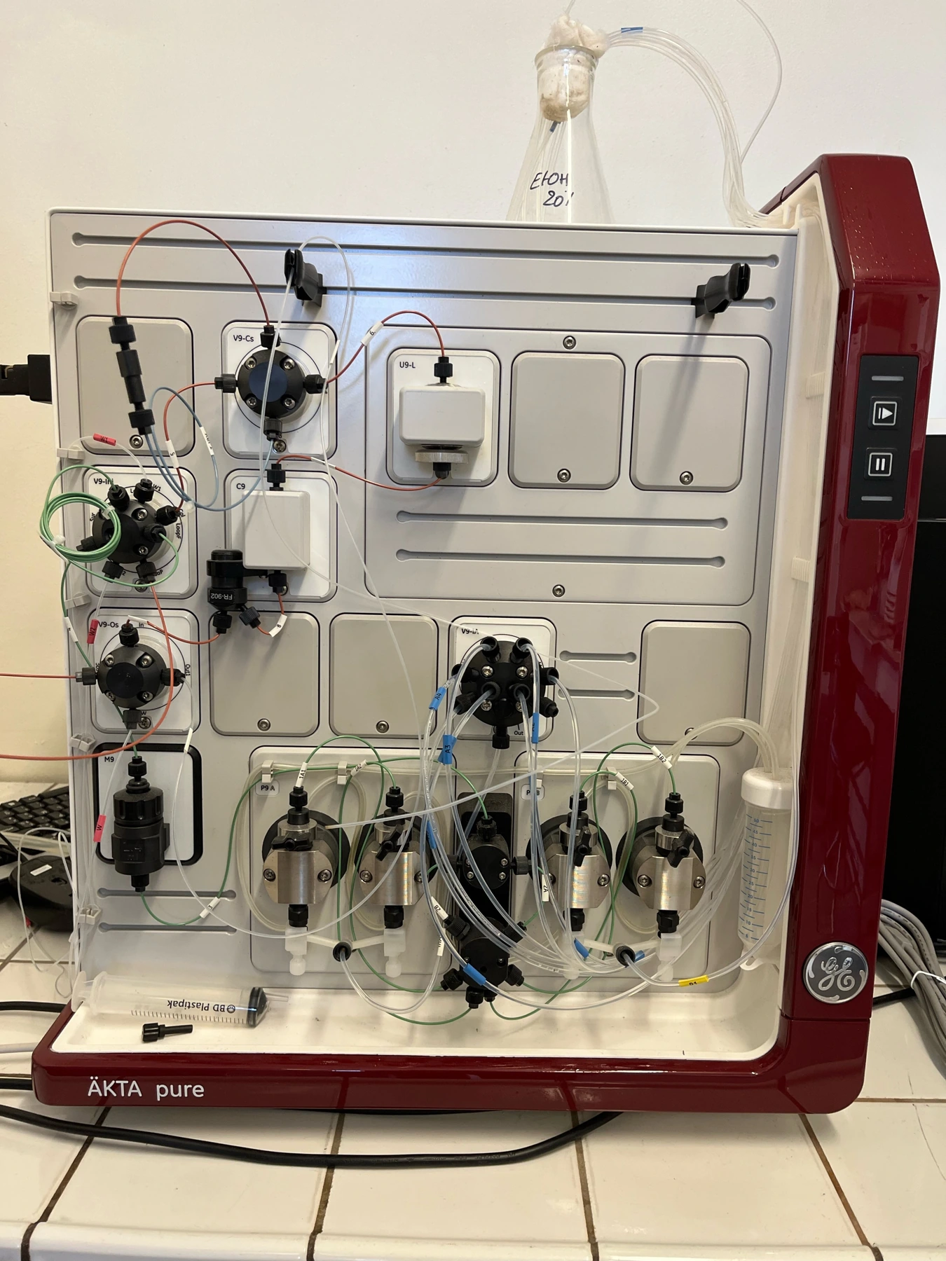 Front view of an ÄKTA pure protein purification system